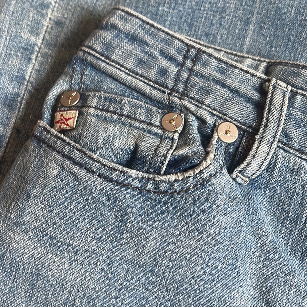 Distressed Jeans - Picture 6 of 12